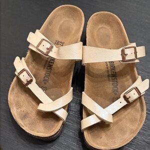Birkenstock  Sandals - Light Tan